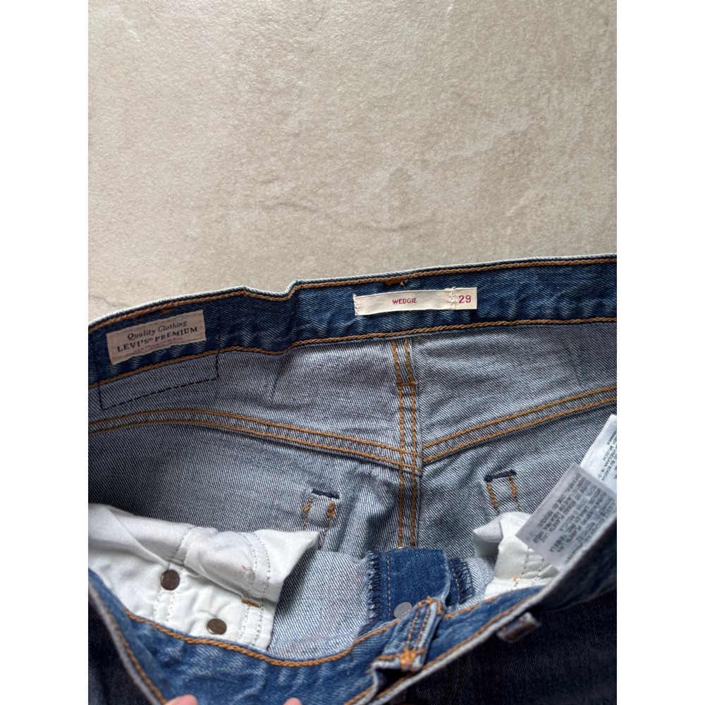 Levis Jeans Womens 29 Blue Wedgie Straight Button Fly High Rise Dark Wash Denim‎ - Picture 6 of 9